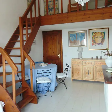 Aldia Manna Apartment *